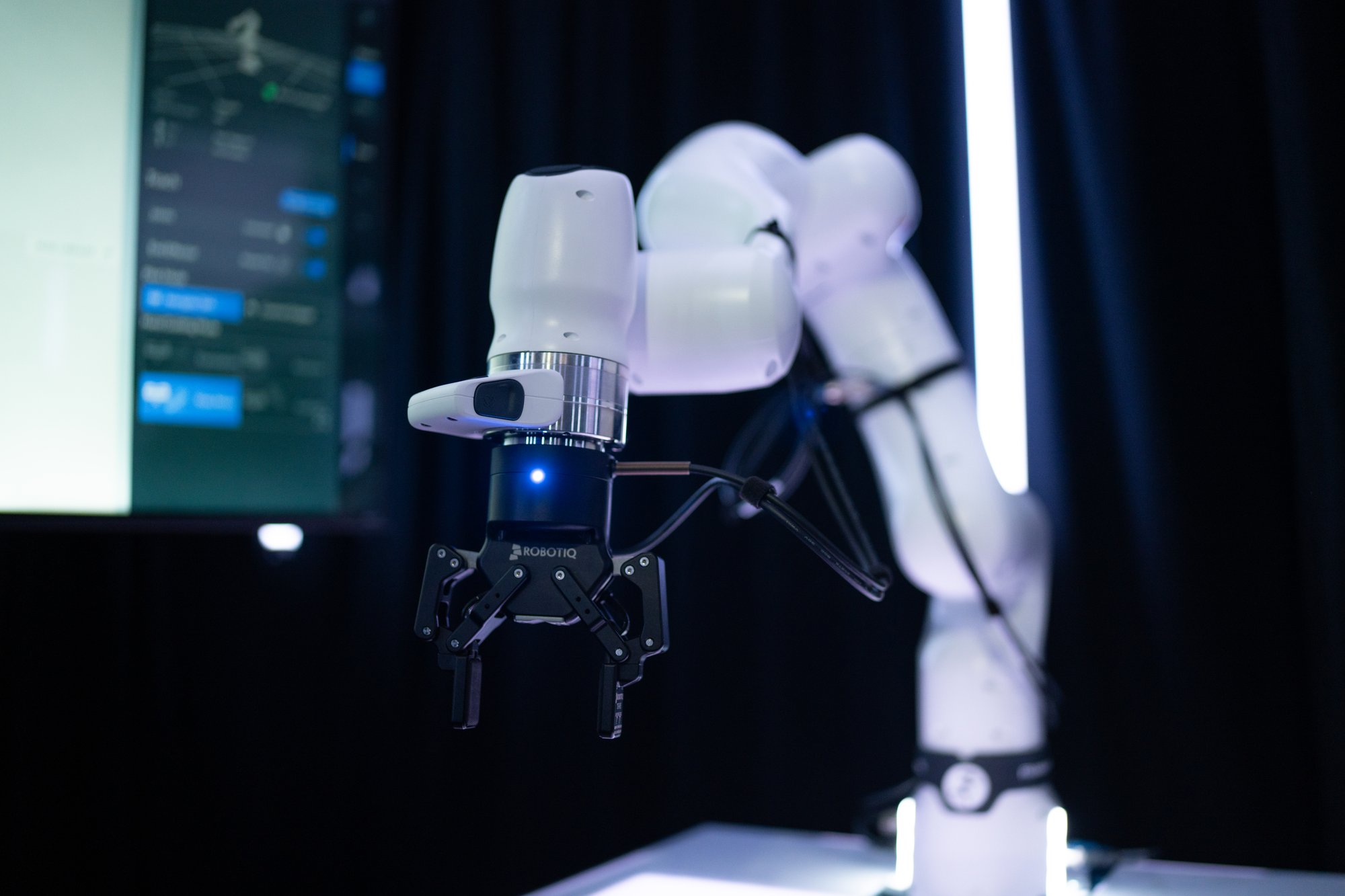 Robotiq 2F85 Gripper with captile sensor used in Physical AI
